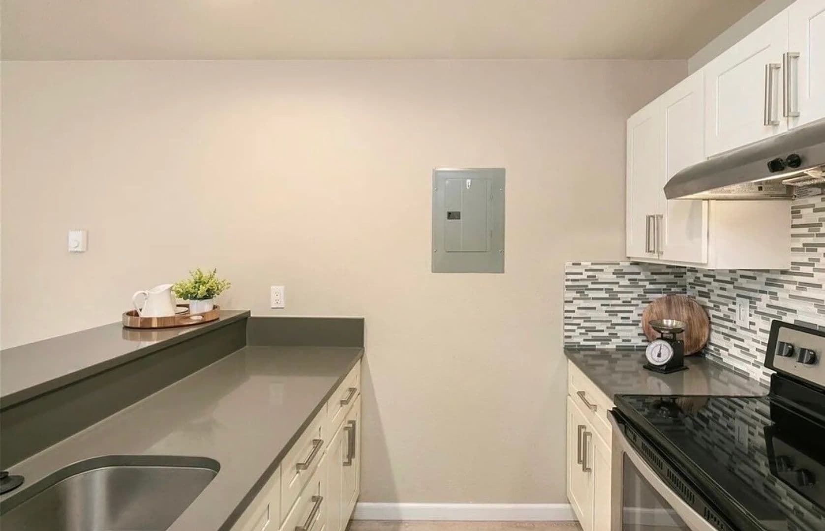 Seattle Condo: 17431 Ambaum Blvd S Unit B13