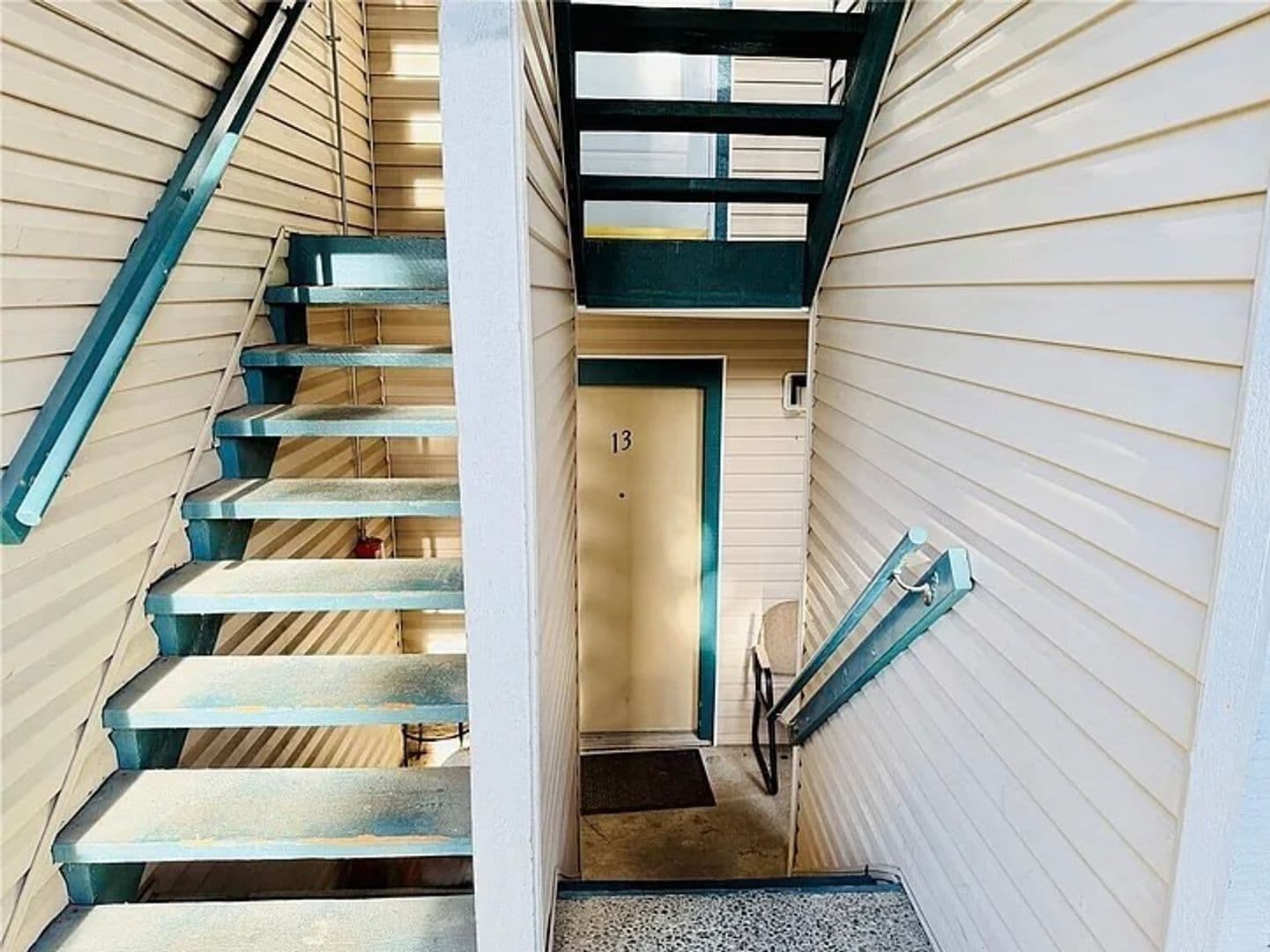 Seattle Condo: 17431 Ambaum Blvd S Unit B13
