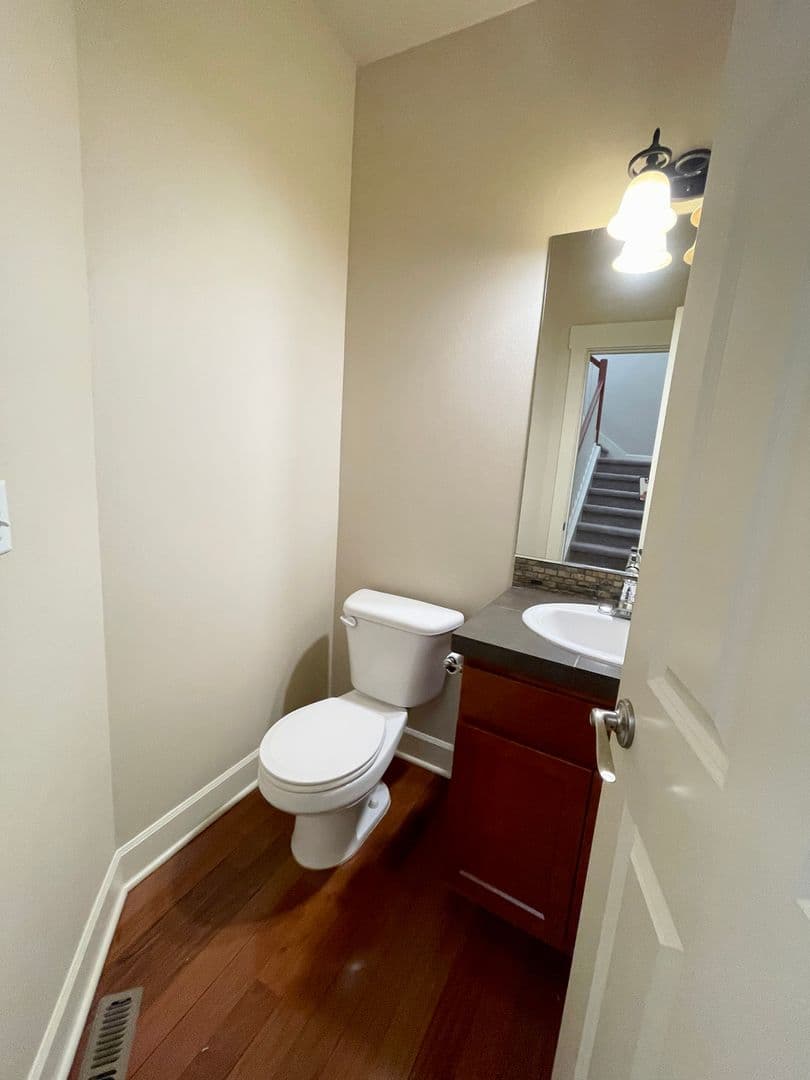Bothell House: 22705 43rd Dr. SE