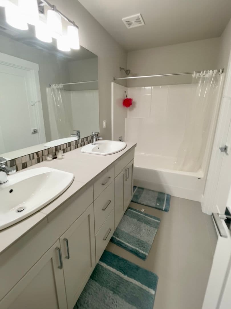 Bothell House: 22275 9th Ct. SE