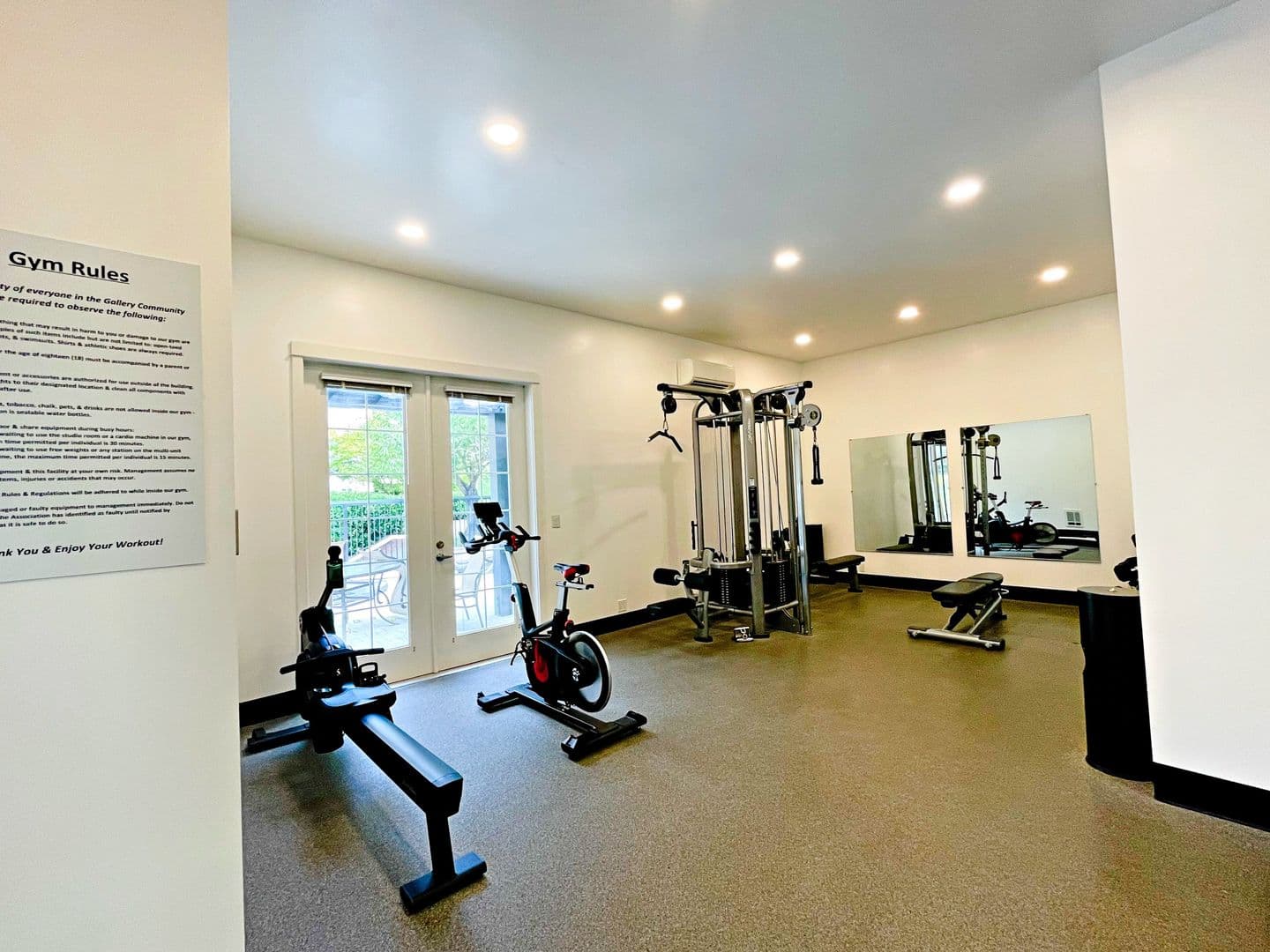 Kirkland Condo: 210 9th St Unit E103