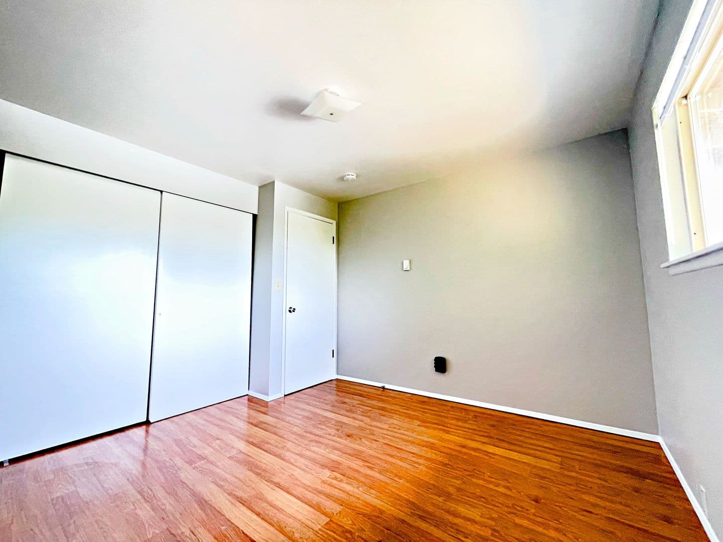 Everett Apartment: 6130 W. Beech St