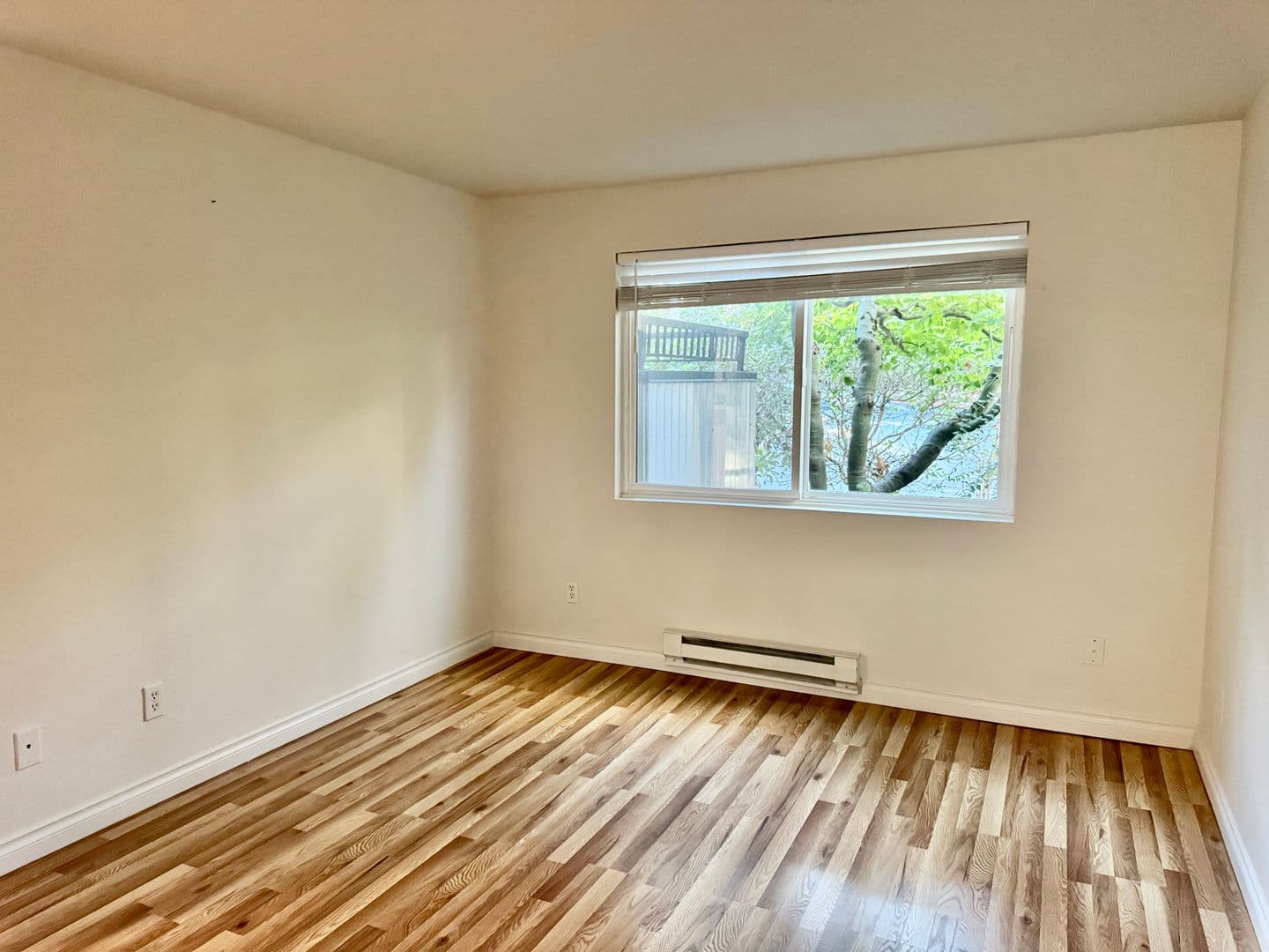 Kirkland Condo: 746 Kirkland Circle F102