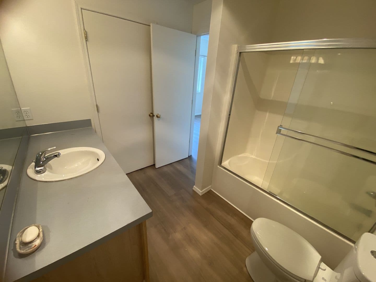 Seattle Apartment: 2034 S Main St