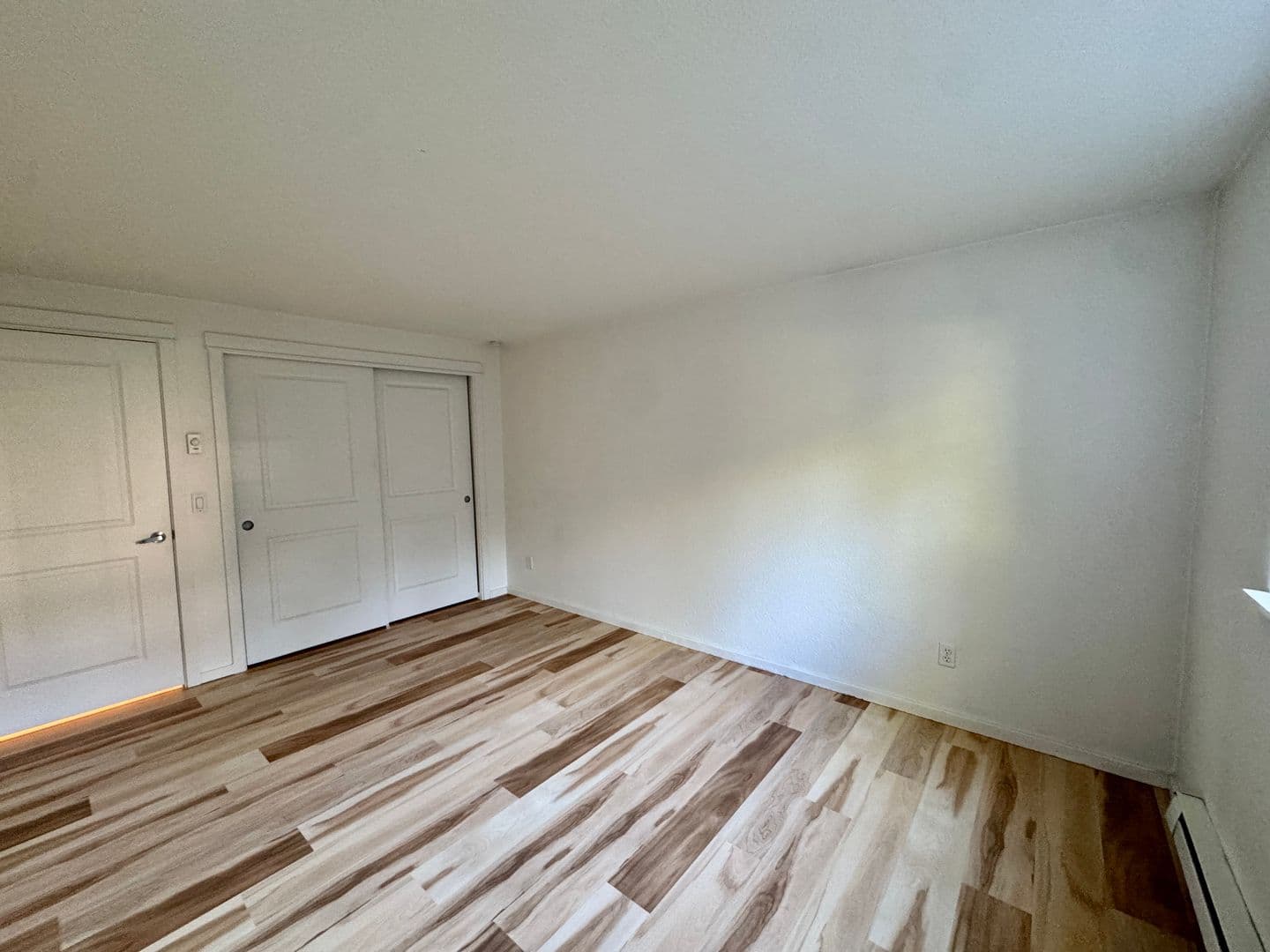 Kirkland Condo: 210 9th St Unit E103