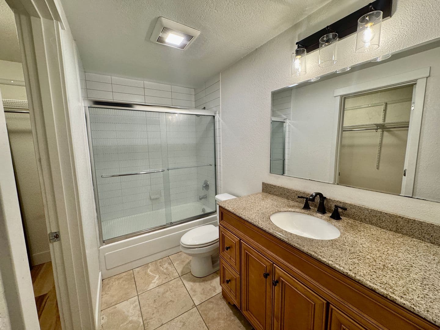 Kirkland Condo: 210 9th St Unit E103
