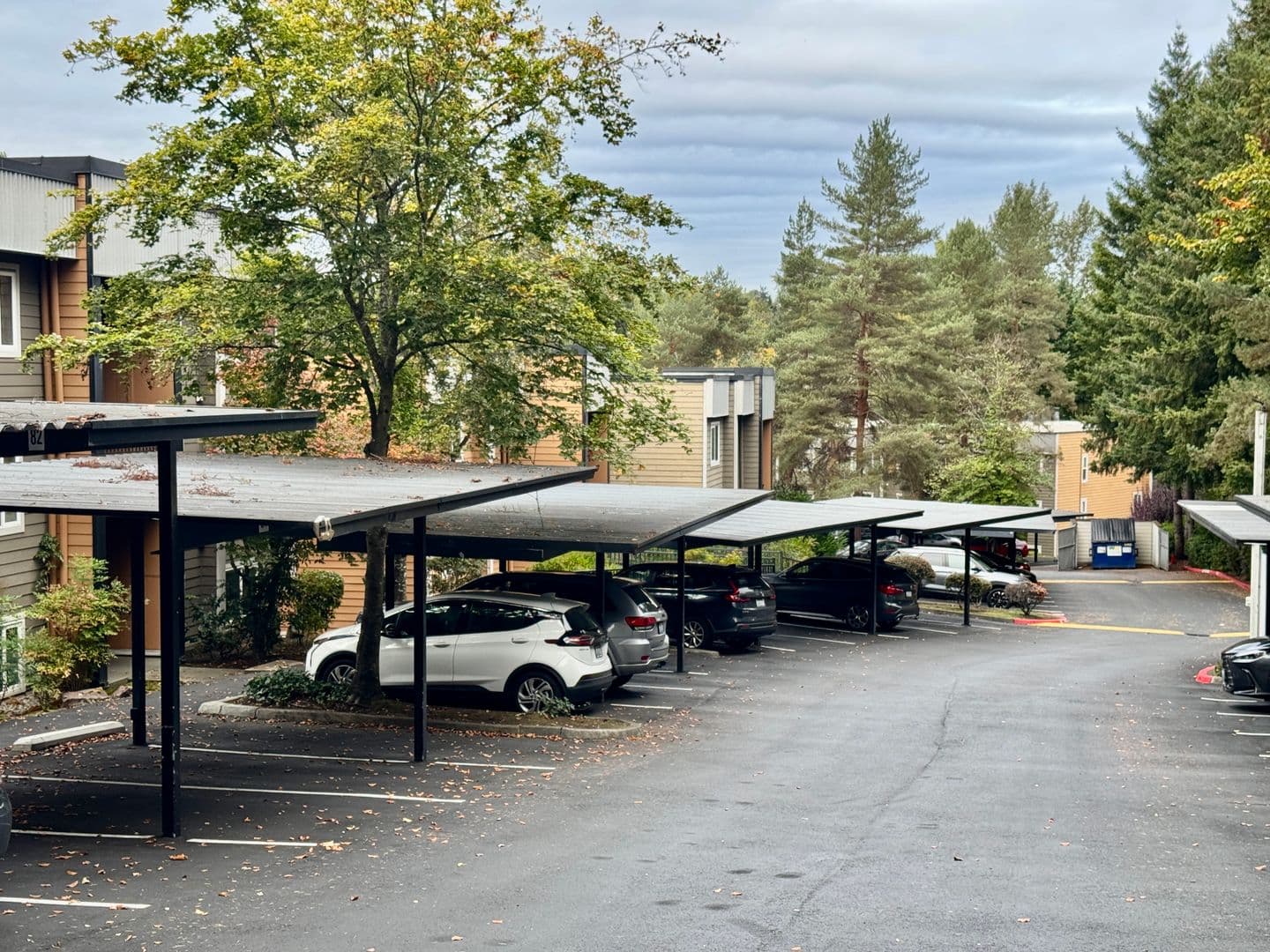 Kirkland Condo: 746 Kirkland Circle F102
