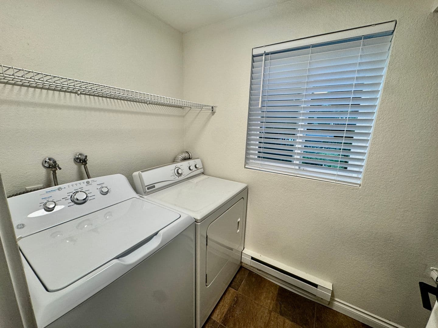 Kirkland Condo: 746 Kirkland Circle F102