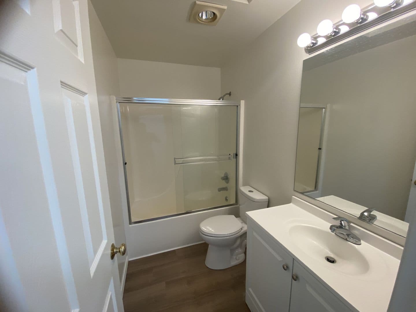 Seattle Apartment: 2034 S Main St