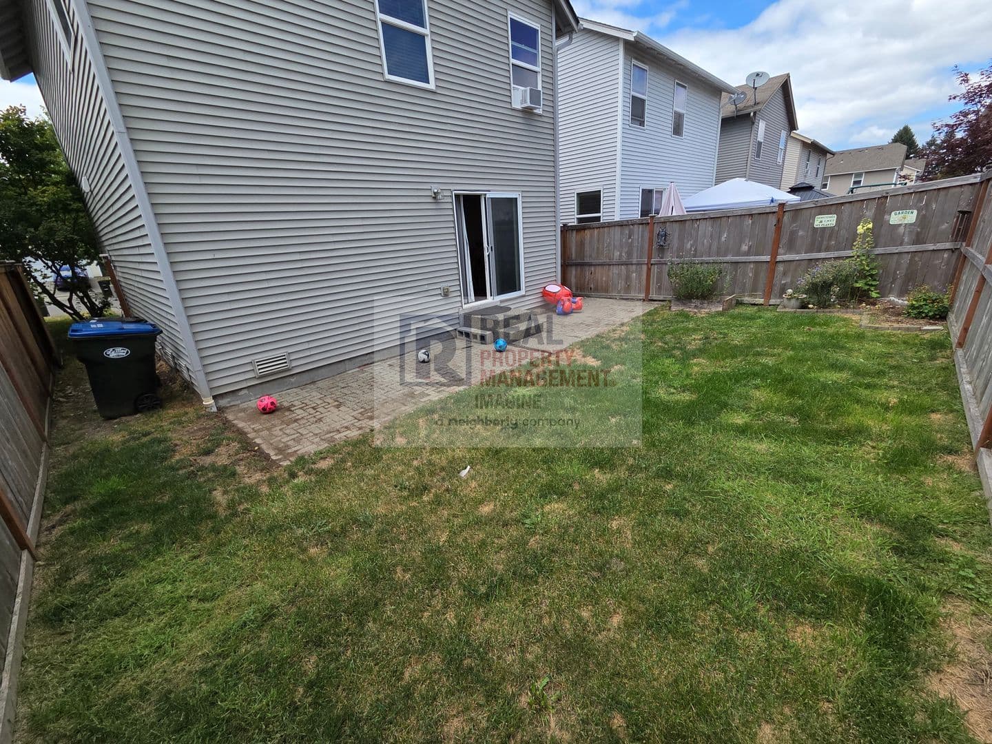 Yelm House: 9978 Dragt Street SE