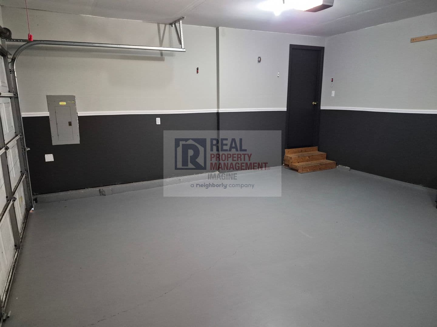Olympia House: 8540 8th Ct SE
