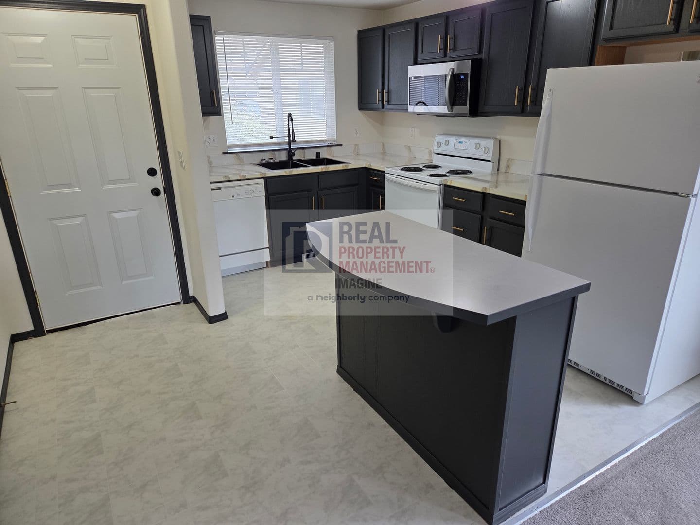 Olympia House: 8540 8th Ct SE