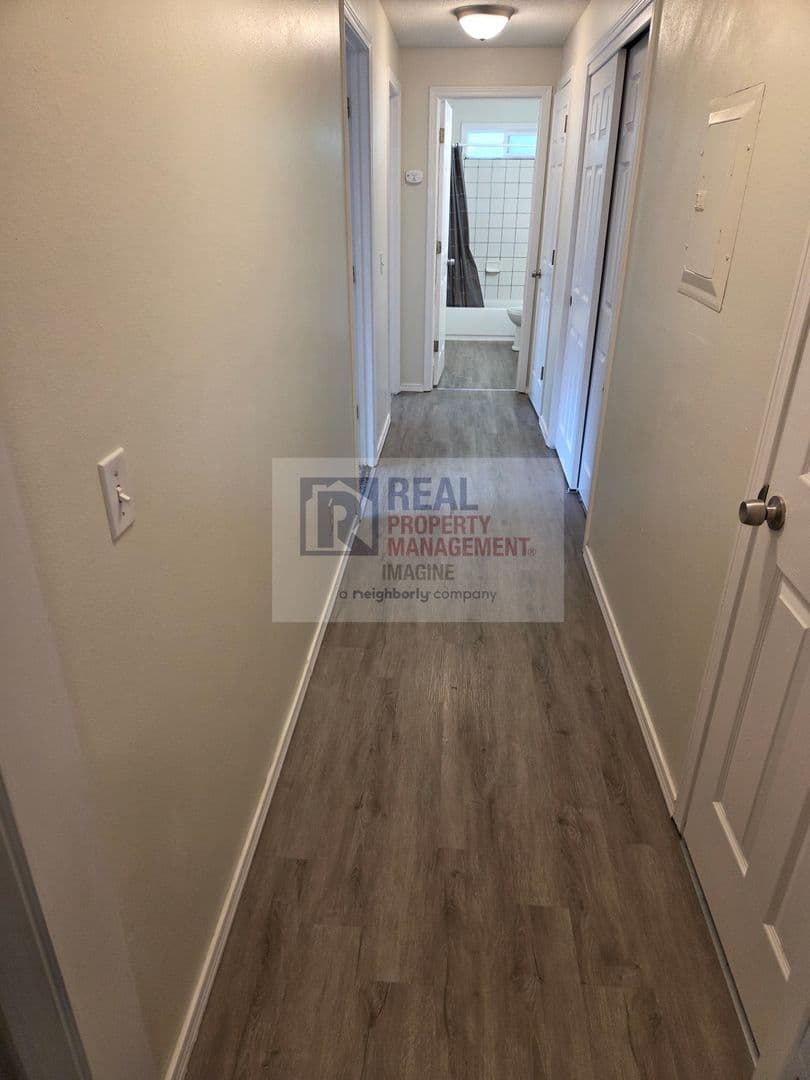 Lacey House: 4419 21st Ct SE