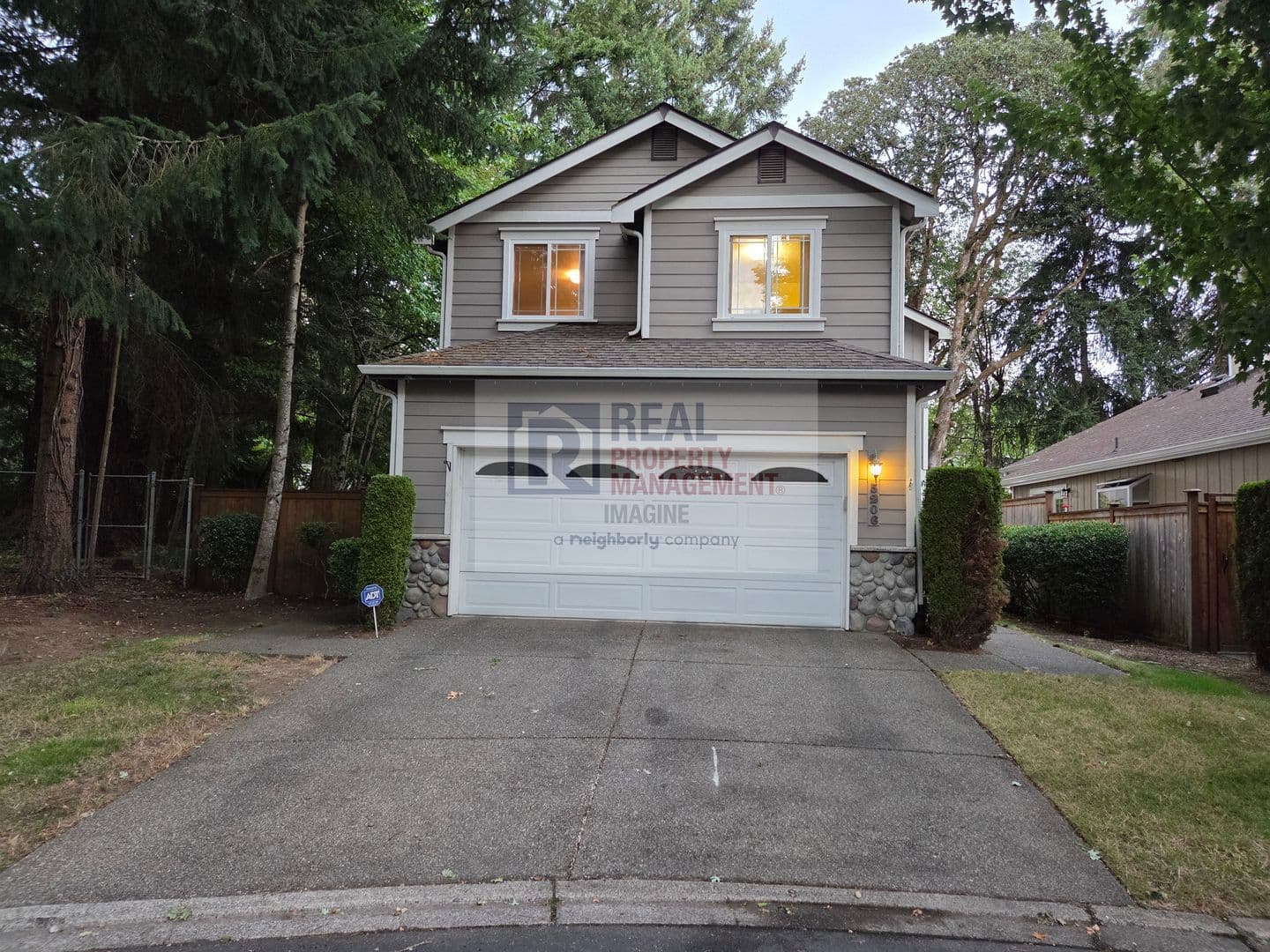 Lacey House: 5206 Ivy Hill Ln SE