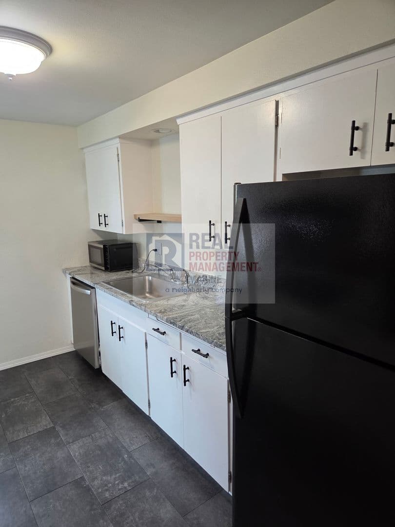 Lacey House: 4419 21st Ct SE