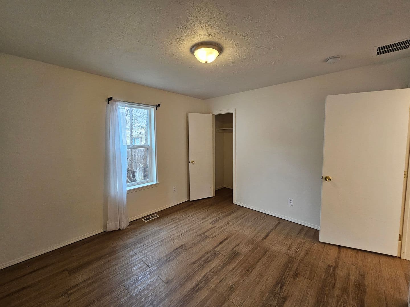 Spokane Apartment: E 4th Ave