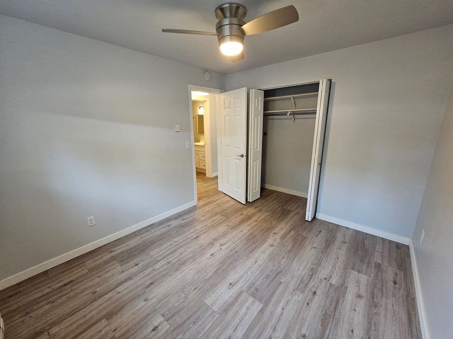 Spokane Valley House: 301 N Raymond Rd. Unit A