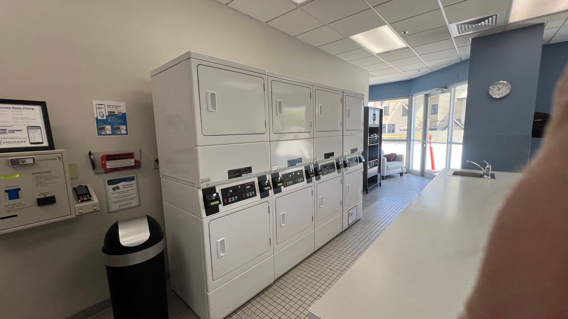 Milwaukee Condo: 1660 N PROSPECT AV