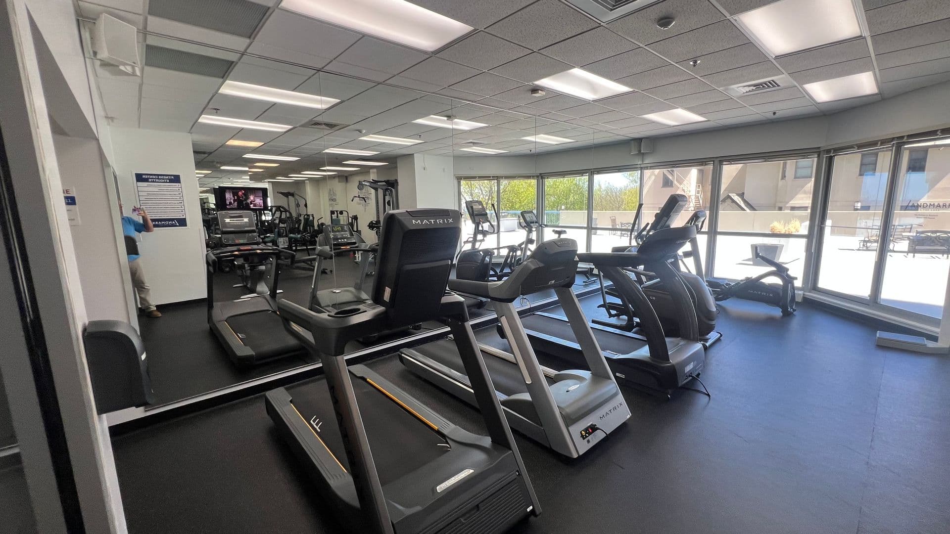 Milwaukee Condo: 1660 N PROSPECT AV