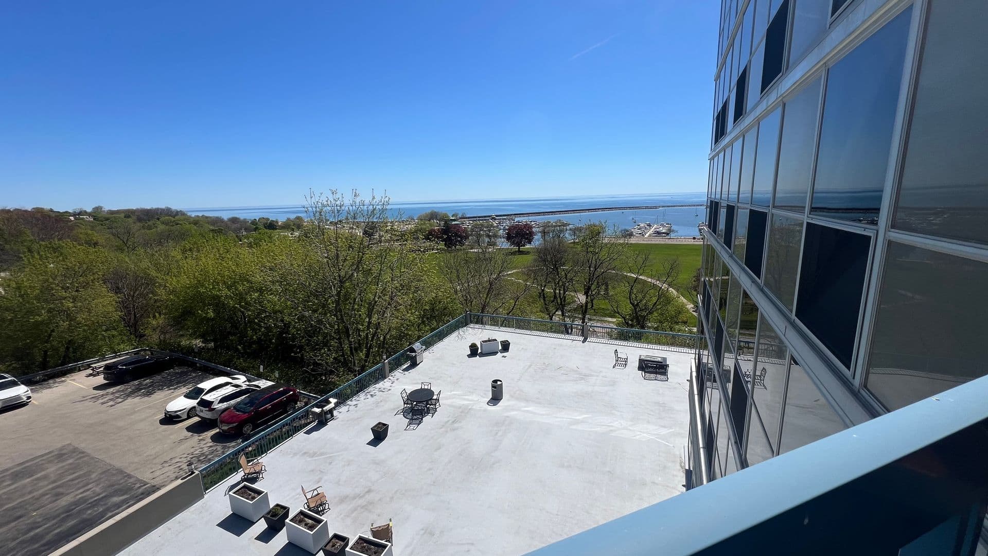 Milwaukee Condo: 1660 N PROSPECT AV