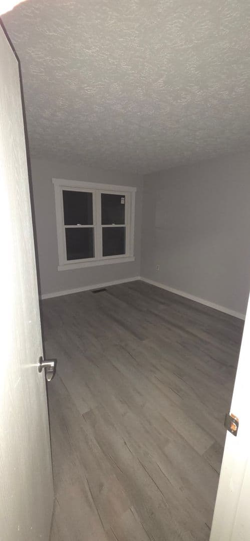 Craigsville Apartment: 49 Woodson Court