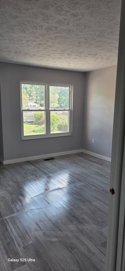Craigsville Apartment: 49 Woodson Court