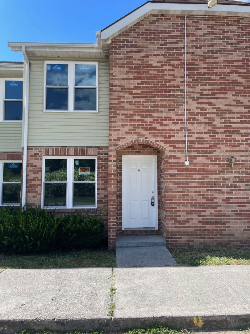 Craigsville Apartment: 49 Woodson Court