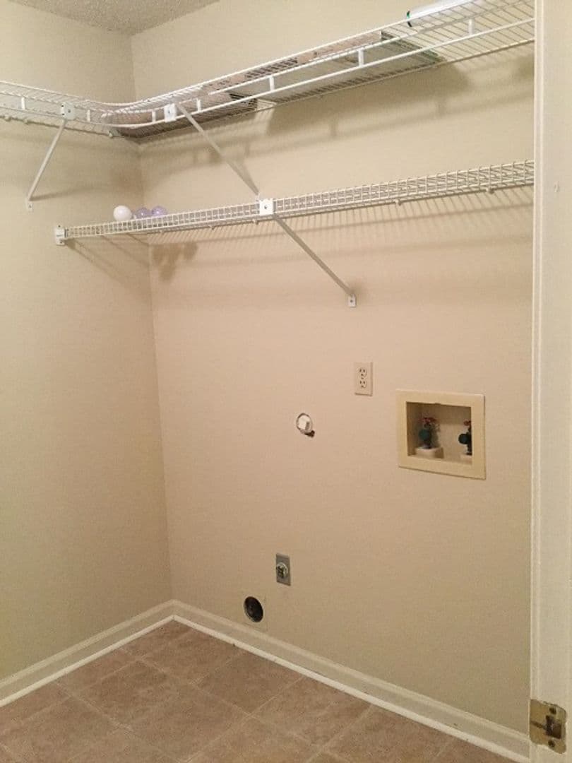 Tuscaloosa House: 1068 Vineyards Drive