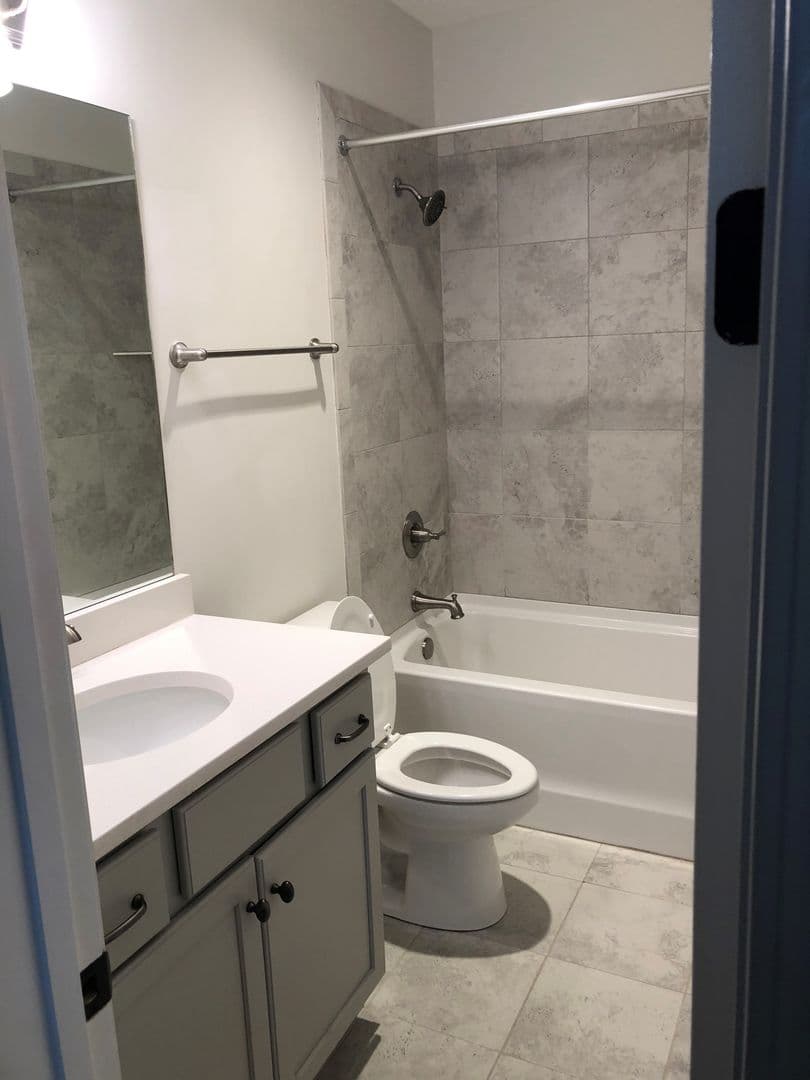 Tuscaloosa Apartment: 1570 4th Avenue East