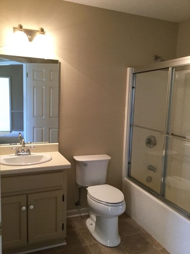 Tuscaloosa House: 1068 Vineyards Drive