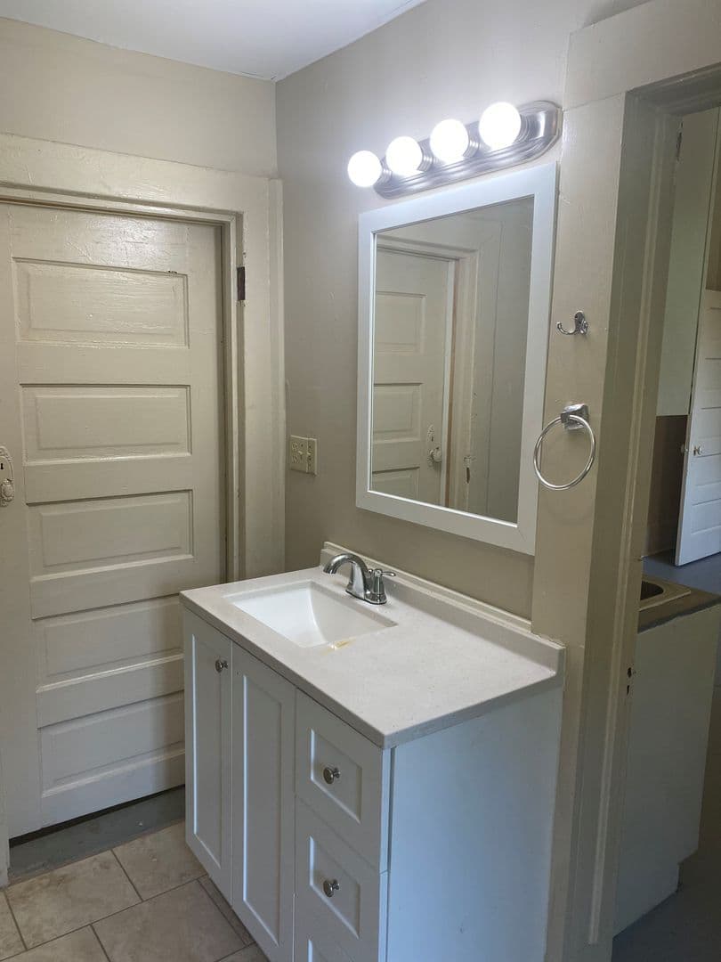 Tuscaloosa Apartment: 1717-1719 13th Street