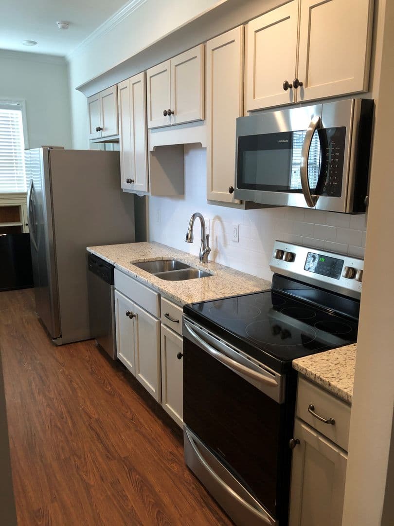 Tuscaloosa Apartment: 1570 4th Avenue East