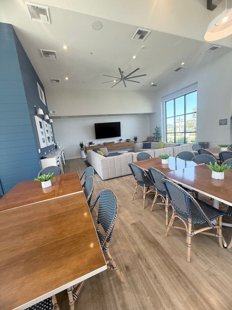 Sacramento House: 3725 Yellow Leaf Ave.