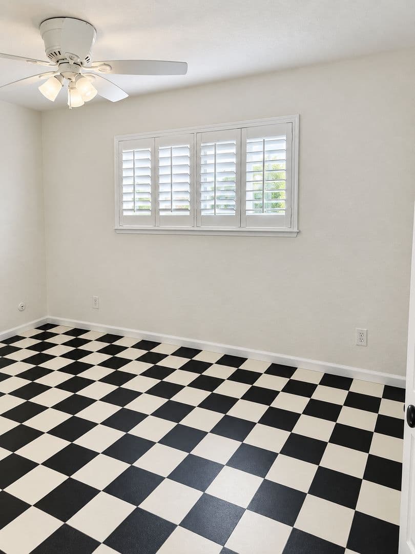 Carmichael House: 5216 Marimoore Way