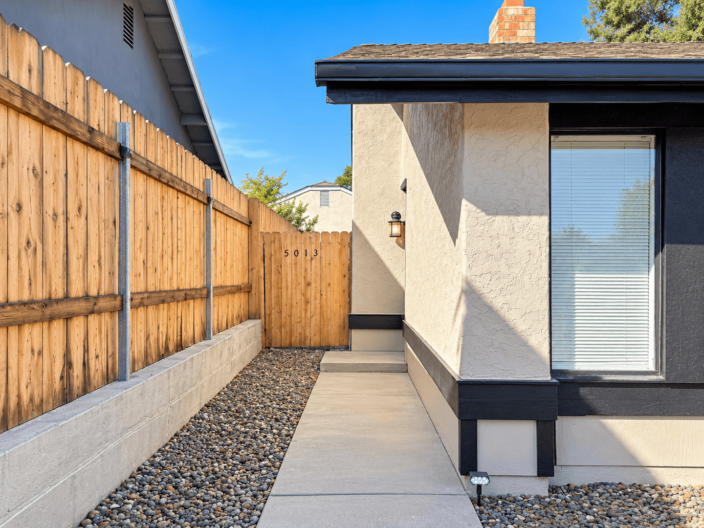 Sacramento House: 5013 Timbercreek Way