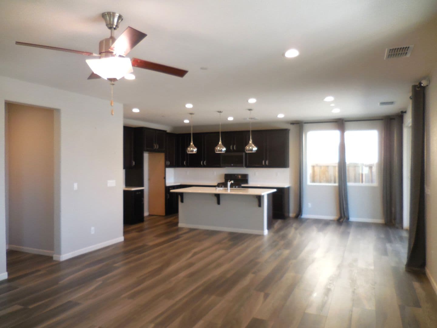 Vacaville House: 519 Bailyann Place
