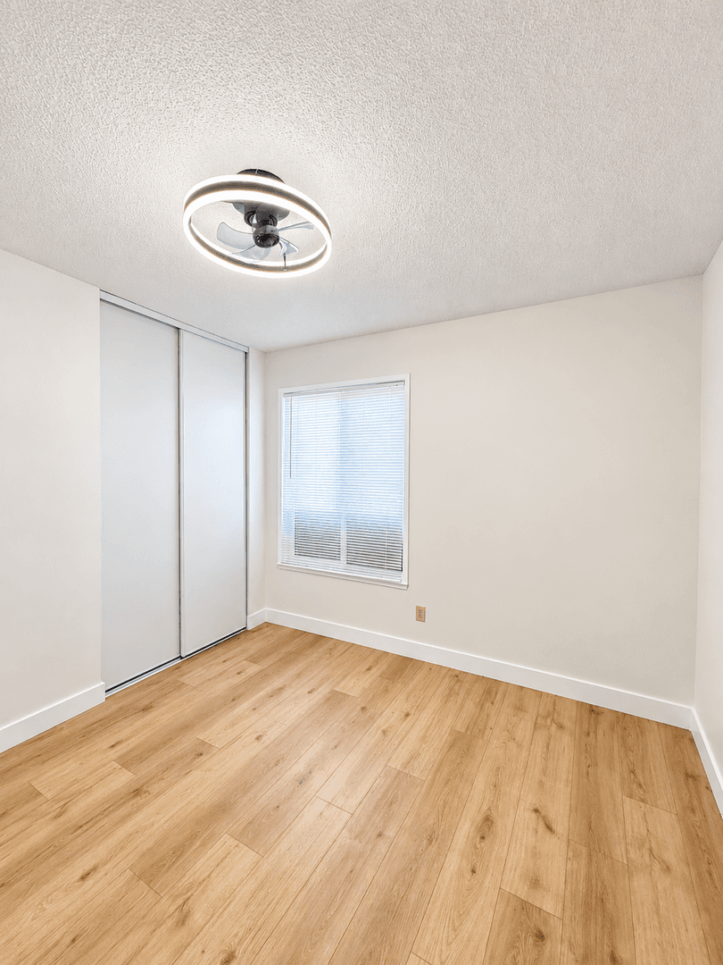 Sacramento House: 5013 Timbercreek Way