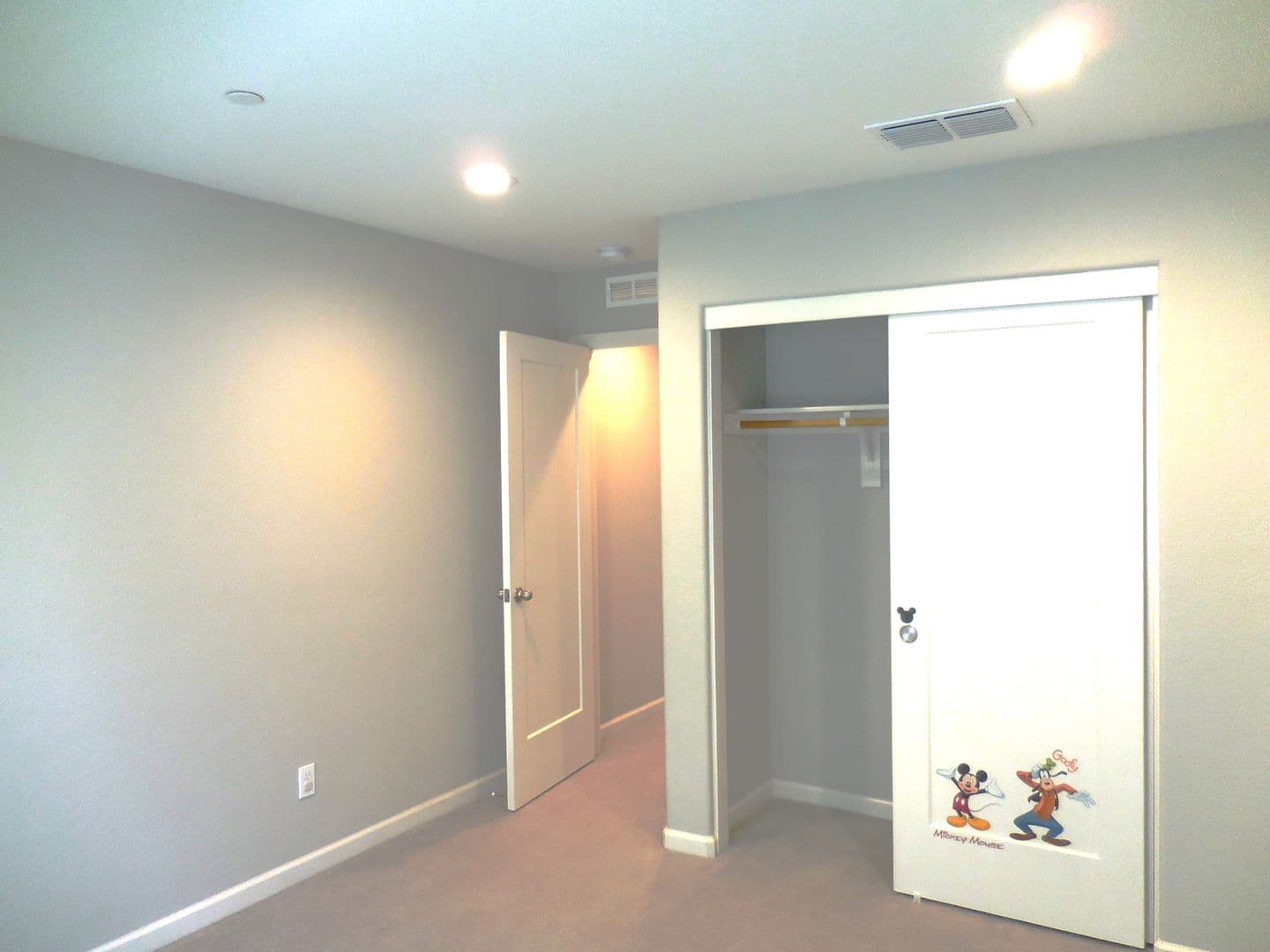 Vacaville House: 519 Bailyann Place