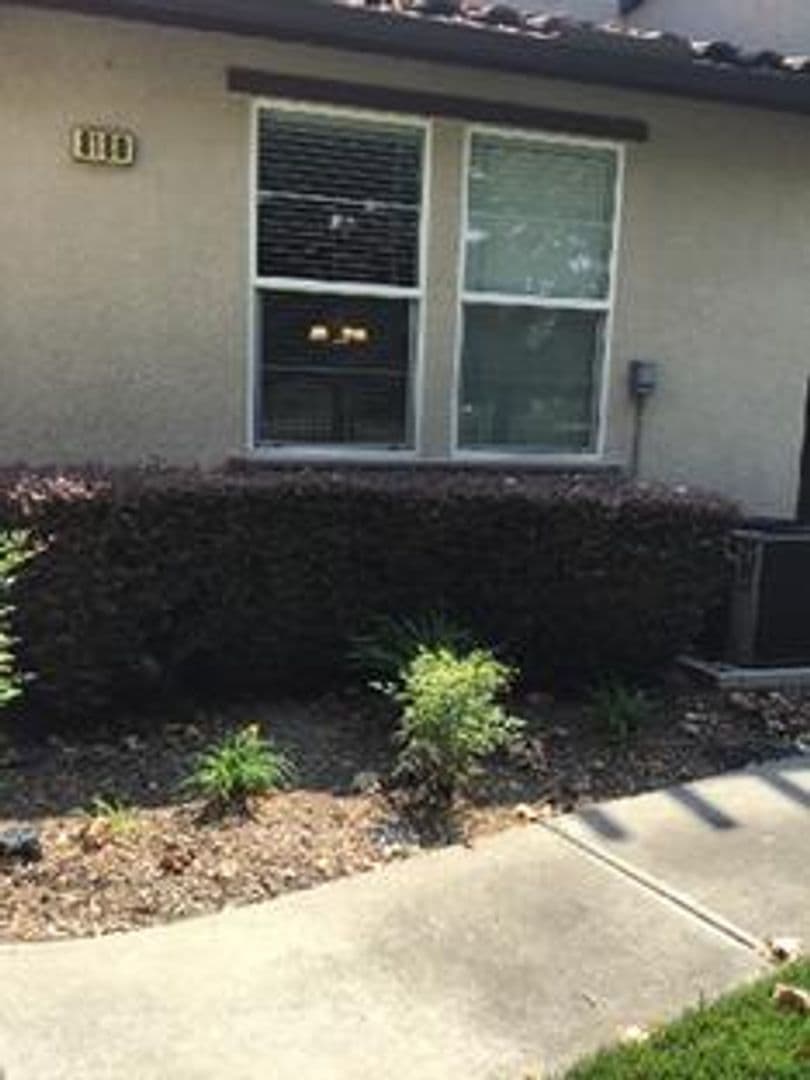 Elk Grove House: 8180 Crystal Walk Circle