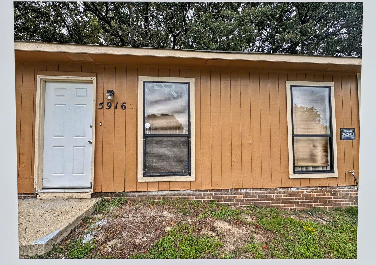 Fayetteville House: 5916 Aftonshire Drive