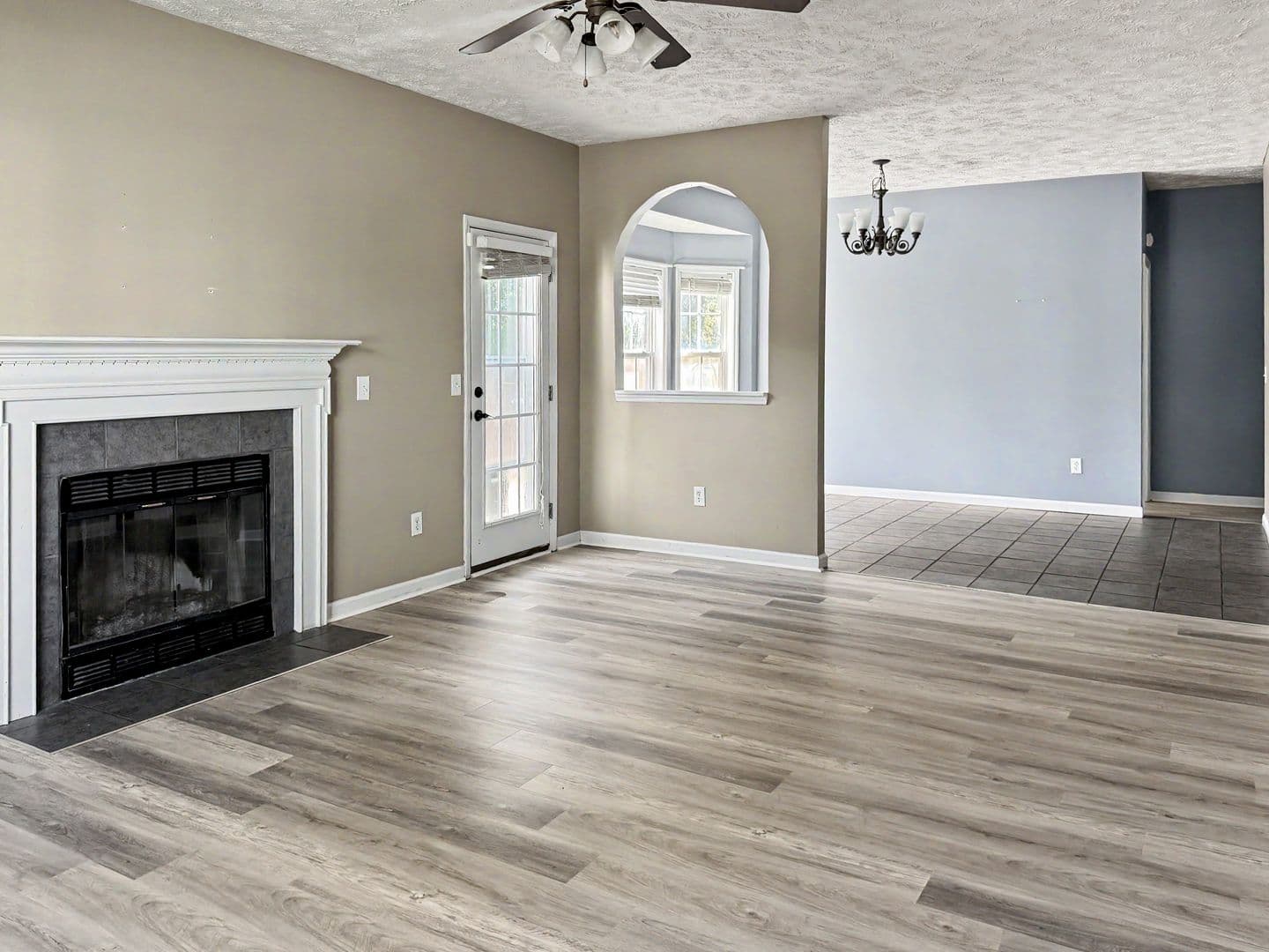 Fayetteville House: 7701 Redwood Avenue