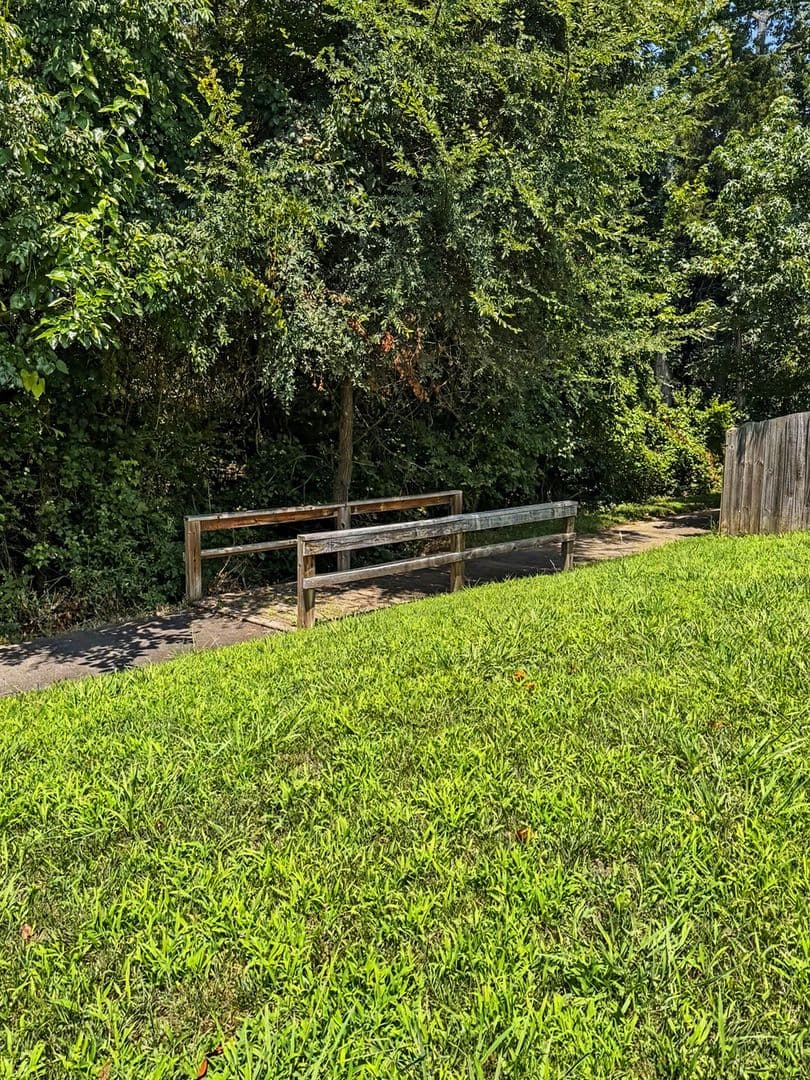 Charlotte House: 2717 Forest Grove Ct