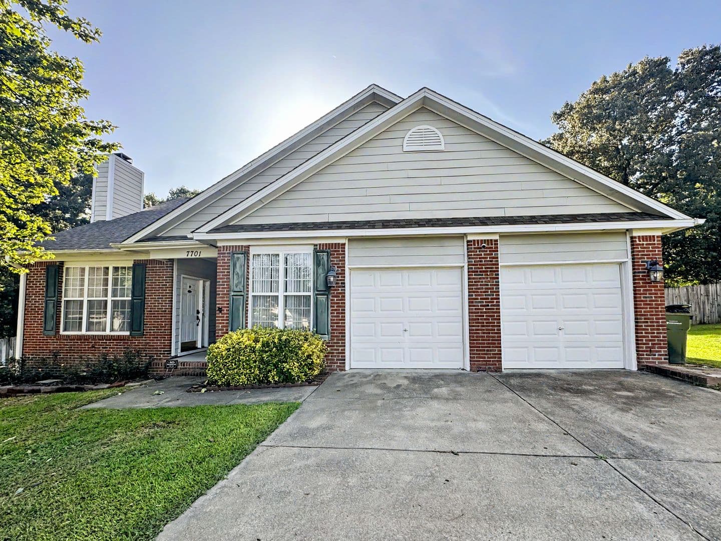 Fayetteville House: 7701 Redwood Avenue