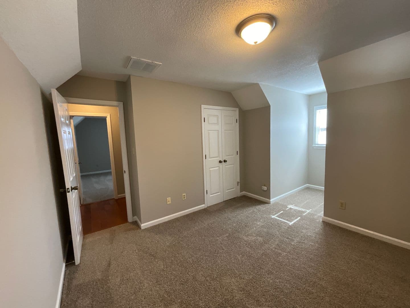 Greensboro House: 123 Arcaro Drive