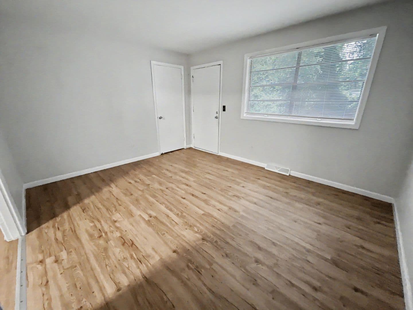 Greensboro Apartment: 1813 Walker Avenue
