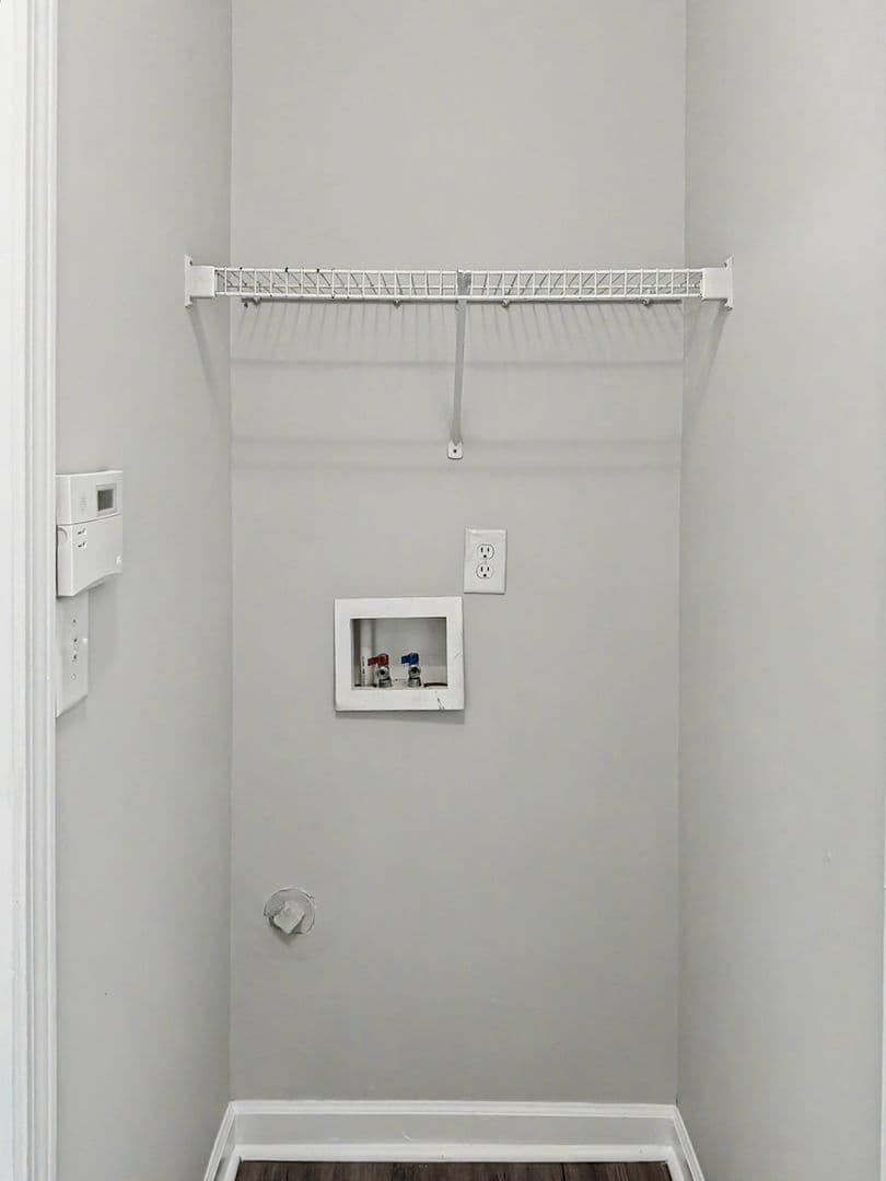 Charlotte House: 2717 Forest Grove Ct