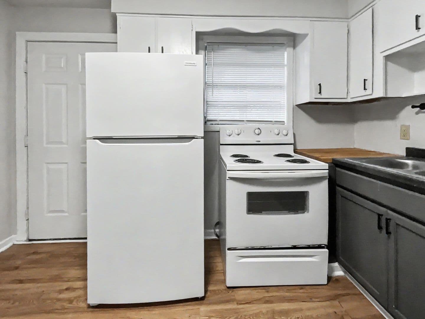 Greensboro Apartment: 1813 Walker Avenue