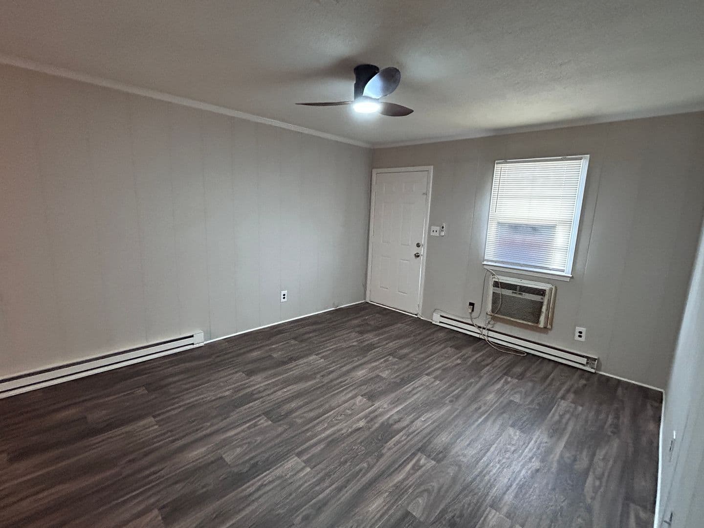 Thomasville Apartment: 115 Cox Avenue