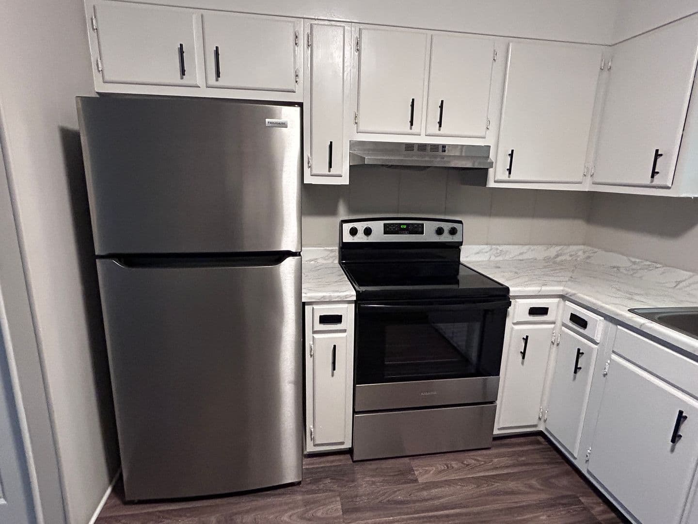 Thomasville Apartment: 115 Cox Avenue