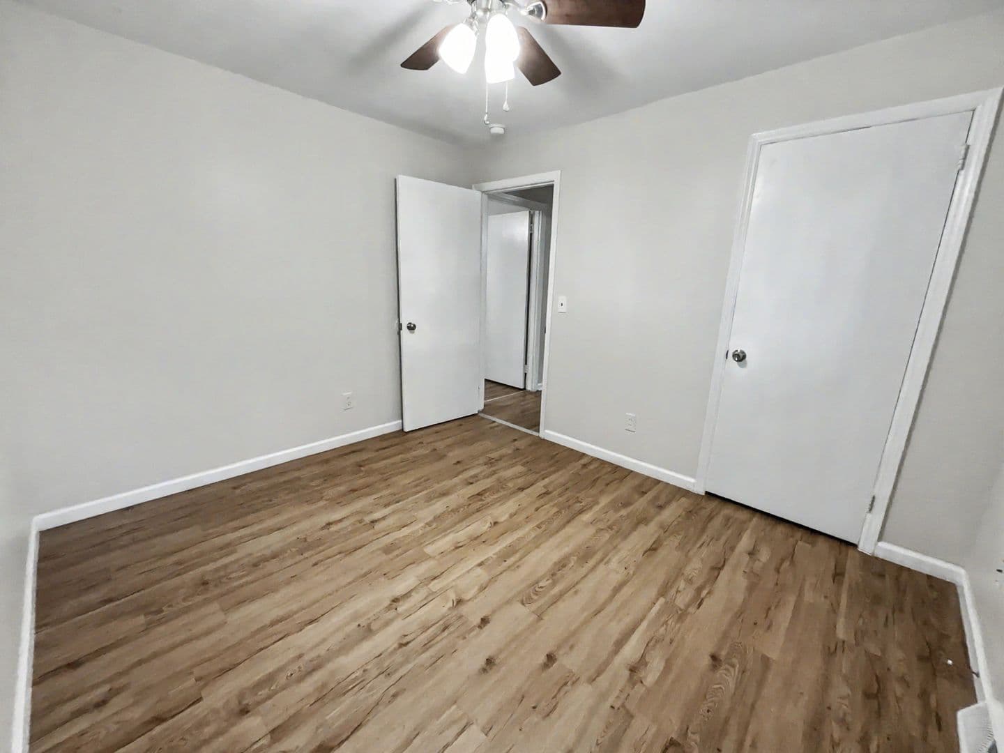 Greensboro Apartment: 1813 Walker Avenue
